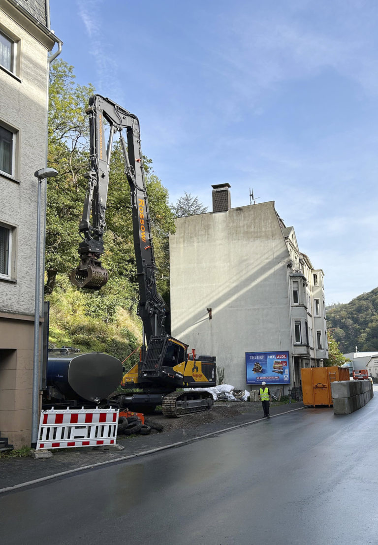 Volvo EC380EHR Kettenbagger, Longfront 2_Web